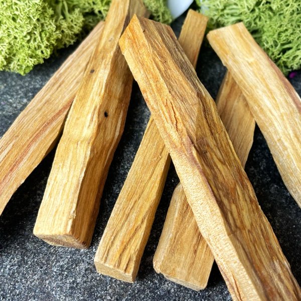 Palo Santo Holy Wood 40 gram 5-6 stickor Kani Naturapotek